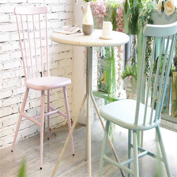 Guidelines for Cleaning Metal Outdoor Tables Guidelines for Cleaning Metal Outdoor Tables