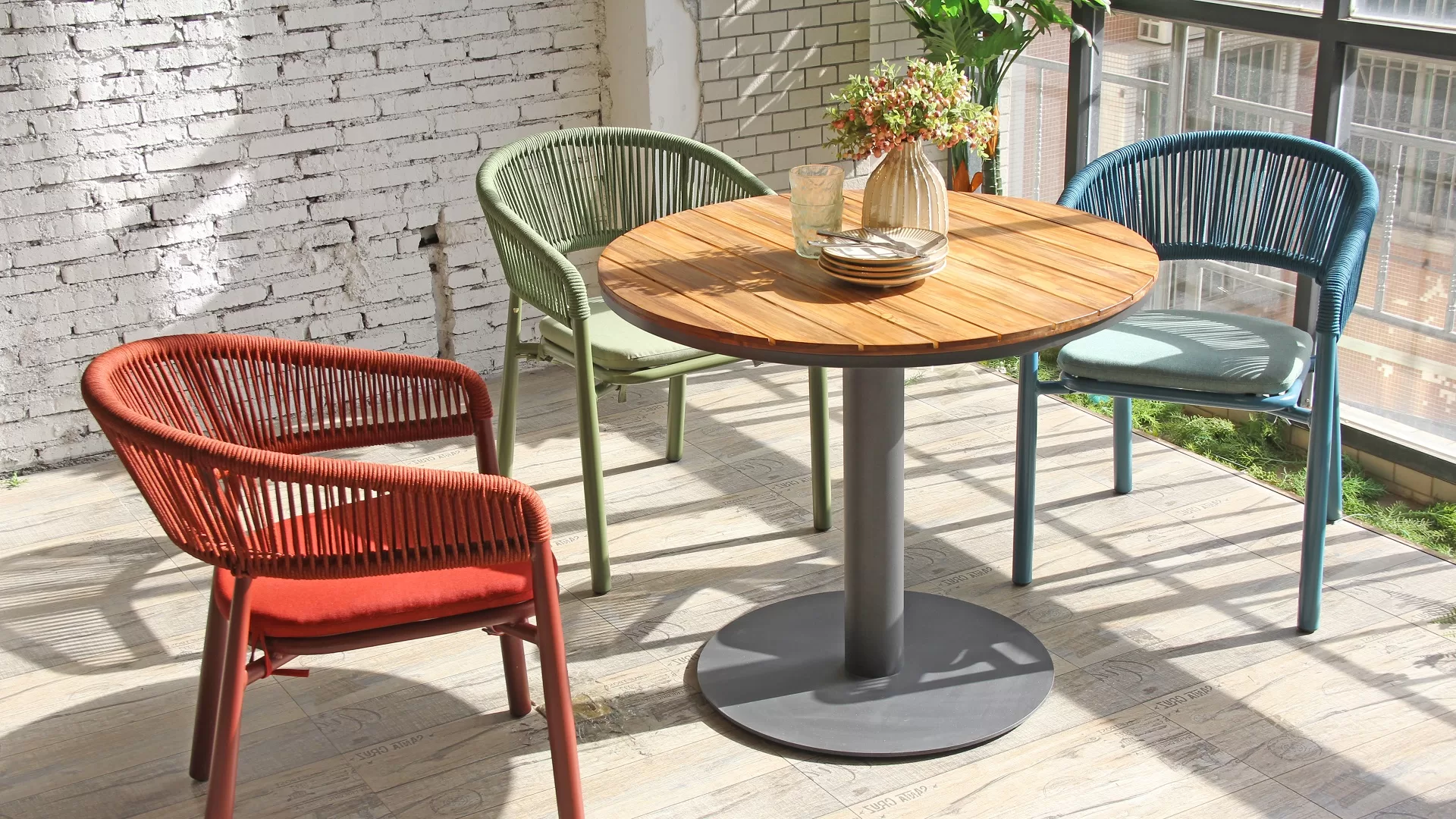 Vintage Waterproof Teak Wood Top Outdoor Round Coffee Table 811DT-ALUWTW-RO90 Vintage Waterproof Teak Wood Top Outdoor Round Coffee Table 811DT-ALUWTW-RO90